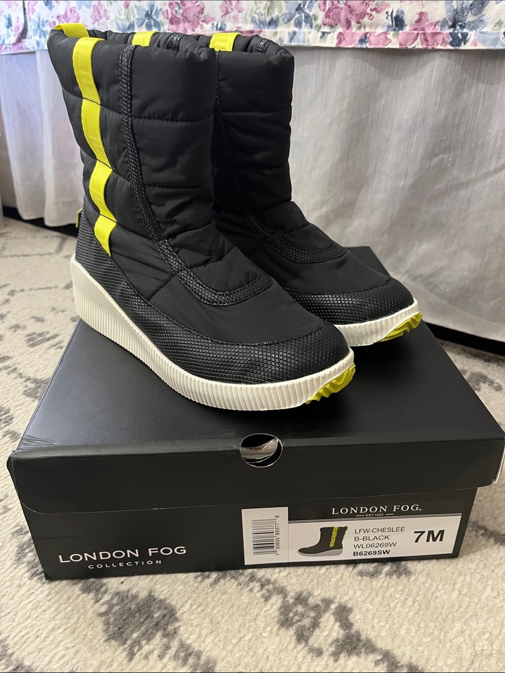 NIB Size 7M LONDON FOG Cheslee boots